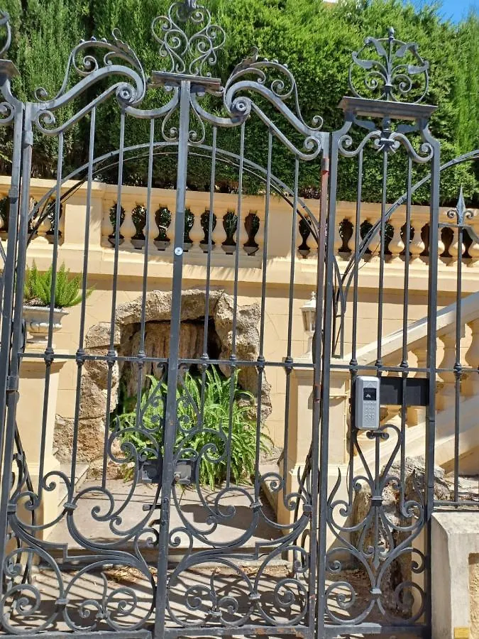 Mont Boron Exclusive Apartment In Villa Belle Epoque Nizza