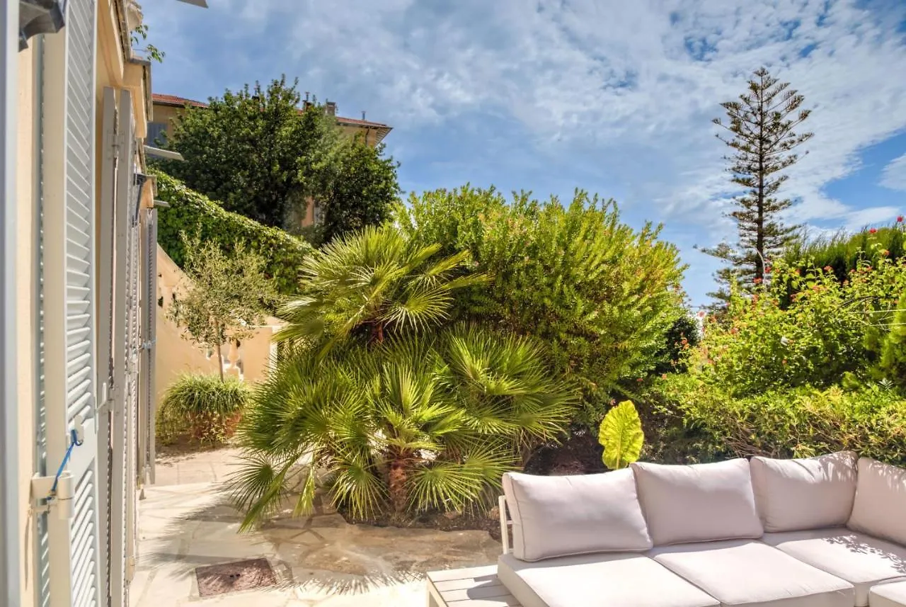 Mont Boron Exclusive Apartment In Villa Belle Epoque Nizza